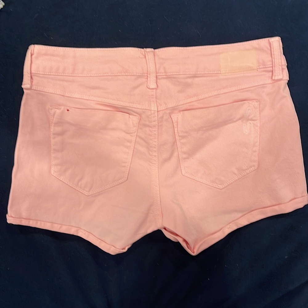 Shorts - Picture 2 of 4